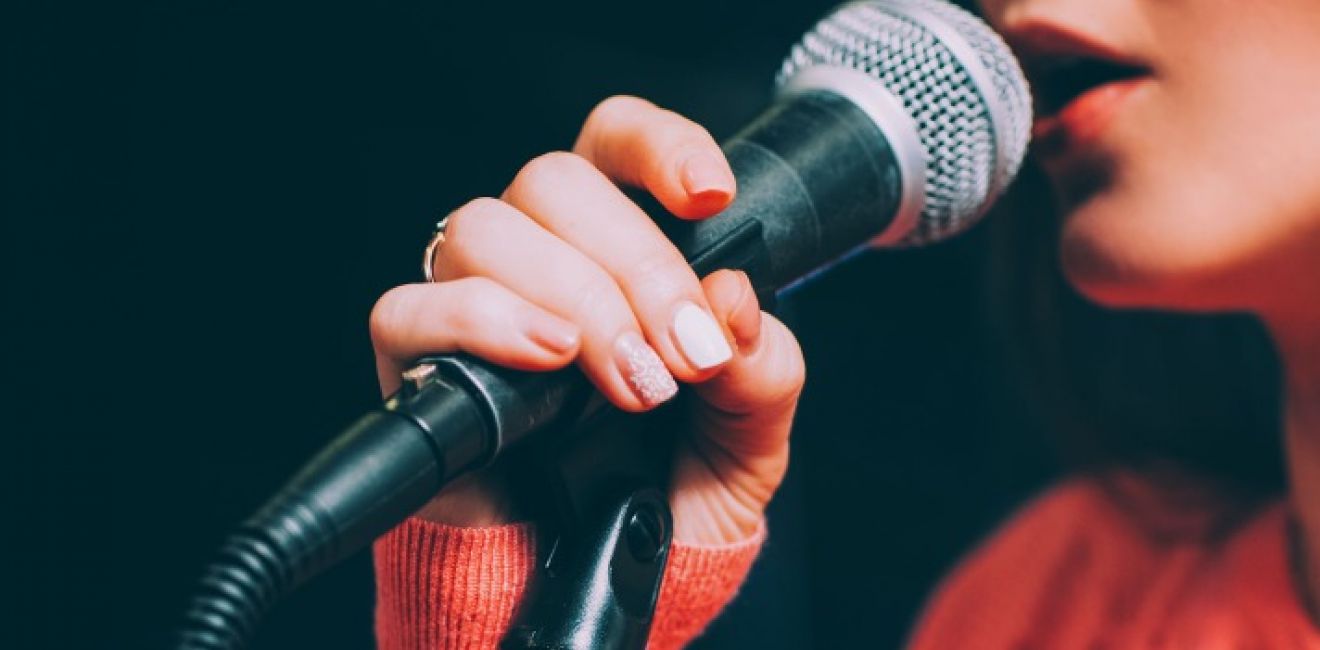 Quem são os cantores brasileiros que usam drogas postar